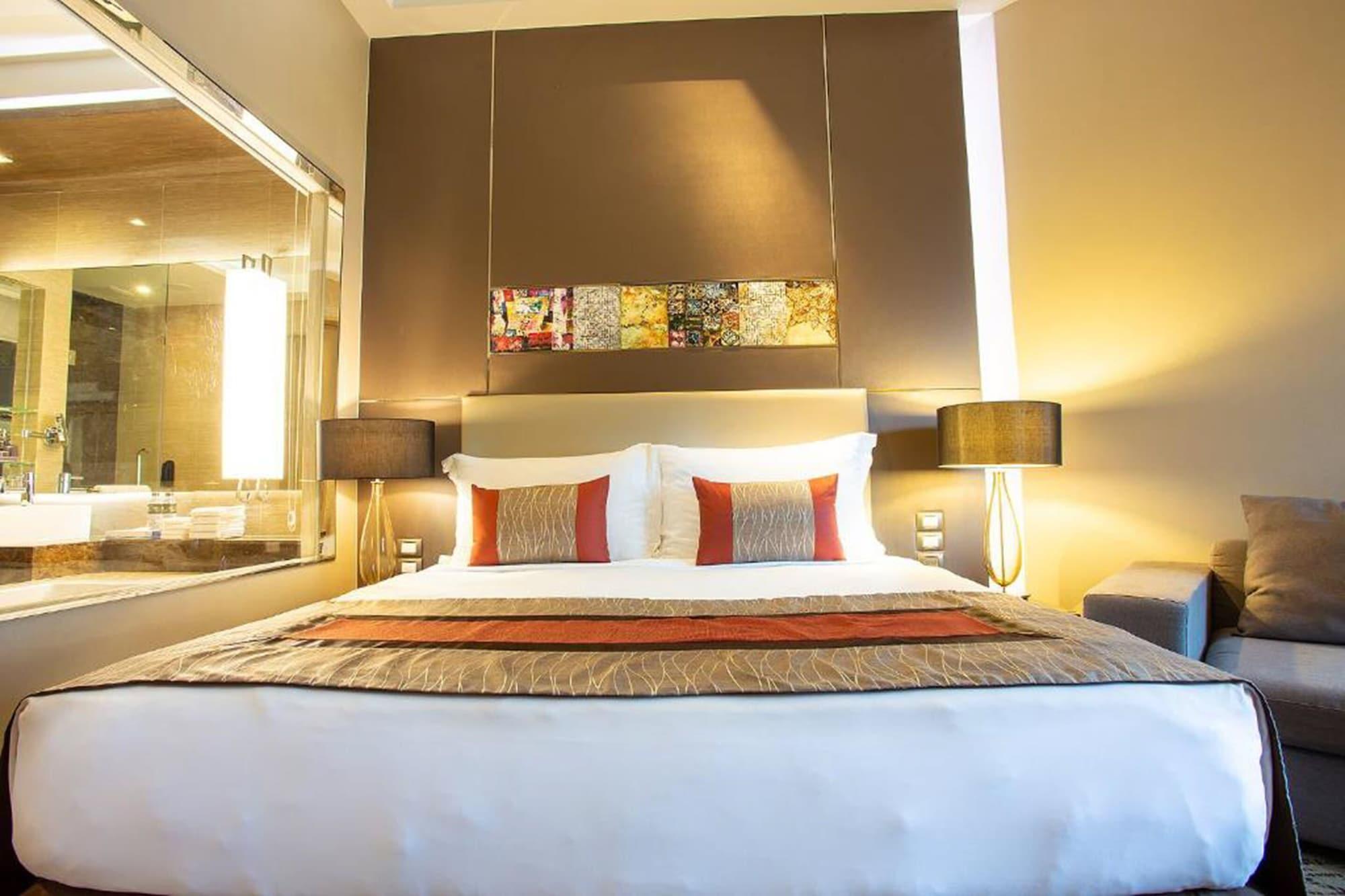 โรงแรมเกรซแลนด์บางกอกบายเกรซ โรงแรม